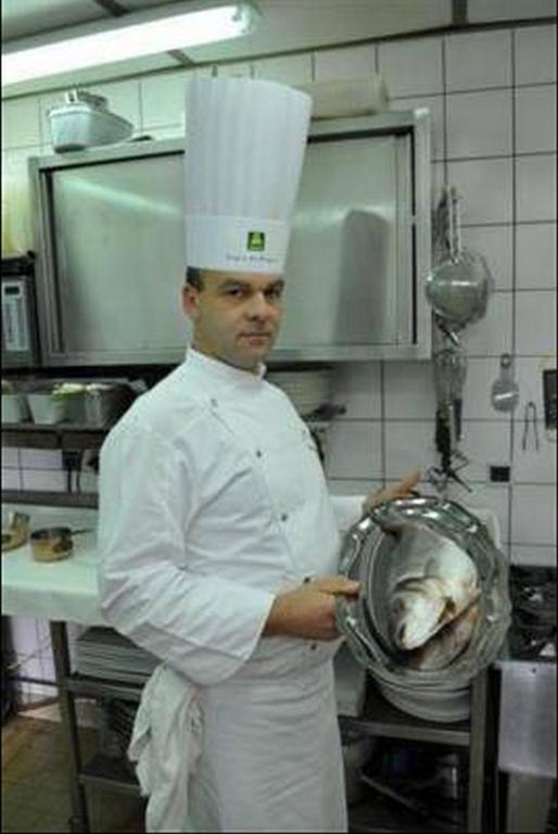 Hotel Du Beffroi Кале Екстериор снимка